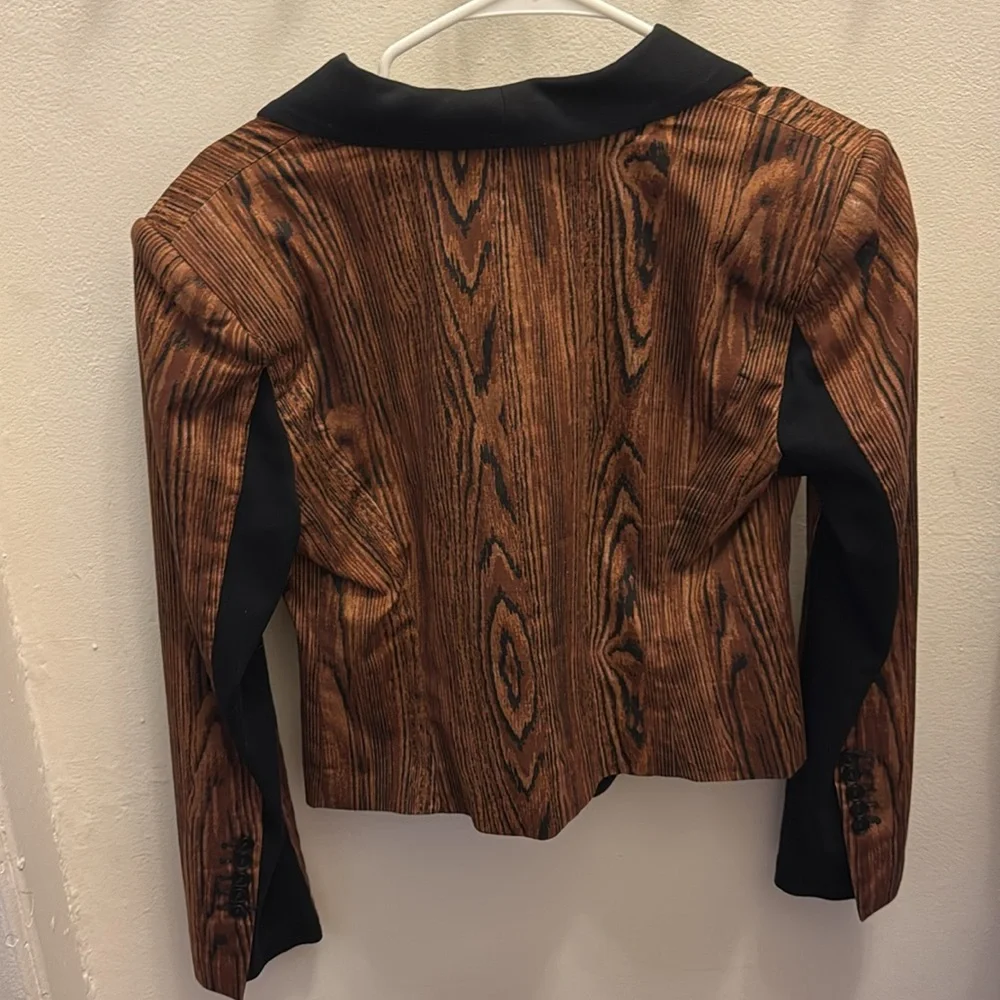 Unique Wood Pattern Blazer by BCBG Maxazria - Picture 3 of 3